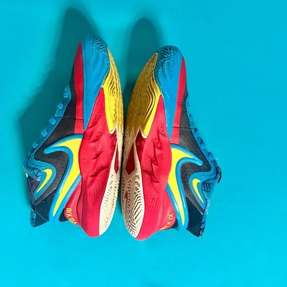 Nike Kyrie 8 GO SE (PS) Kids Shoes 11c - Picture 4 of 5